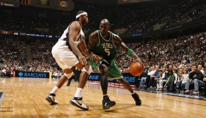 开云电竞平台注册-青少年足球裁判员“长跑式”培训体系持续提升判罚水平，足球比赛中裁判员的跑动要求