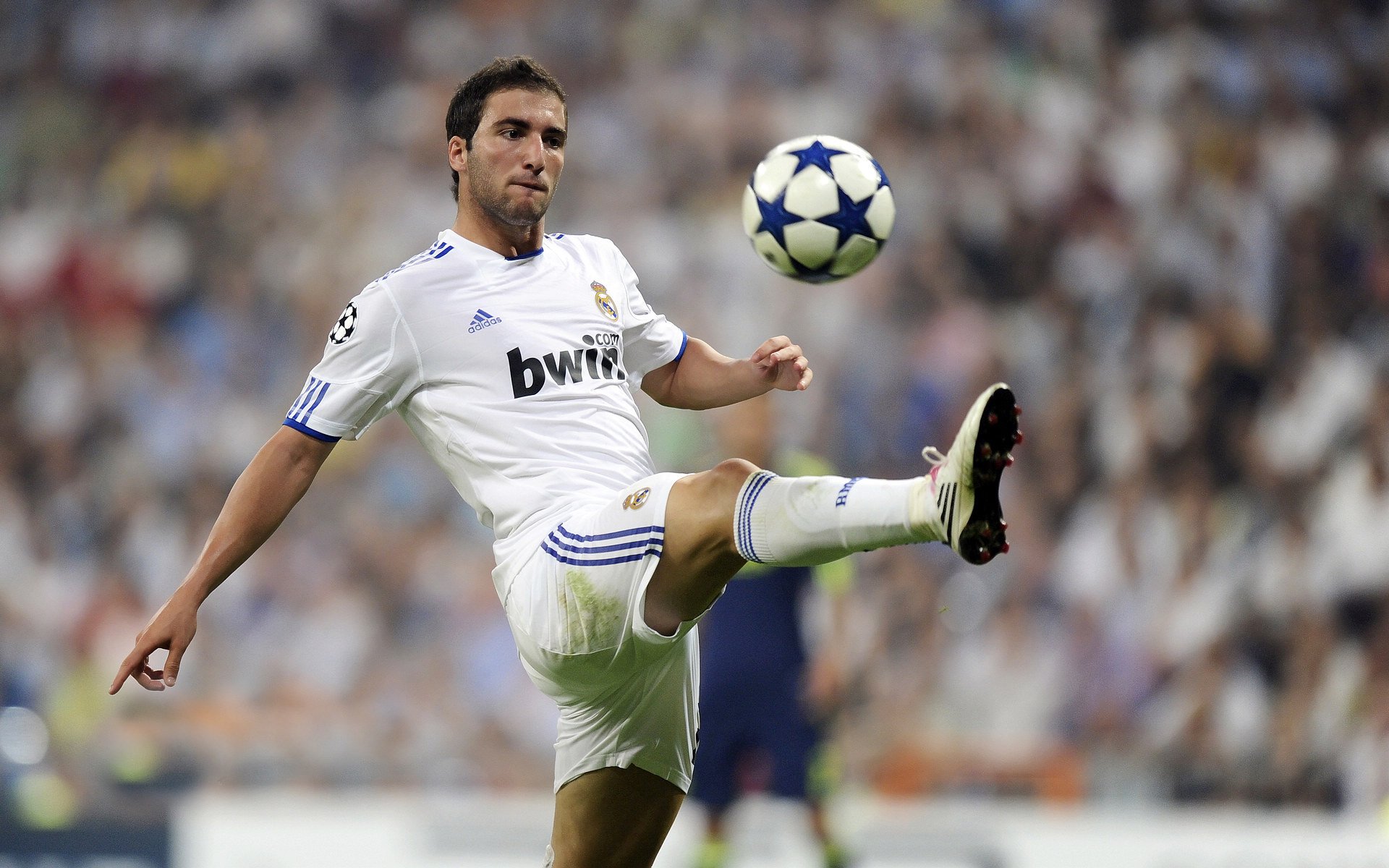 赛场“极限突破”：那些令人叹为观止的个人秀，极限赛道挑战赛